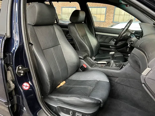 Bmw 525i touring edition e39 5-serie 201pk 2003, 12-rsv-6 -youngtimer- - afbeelding 35 van  45