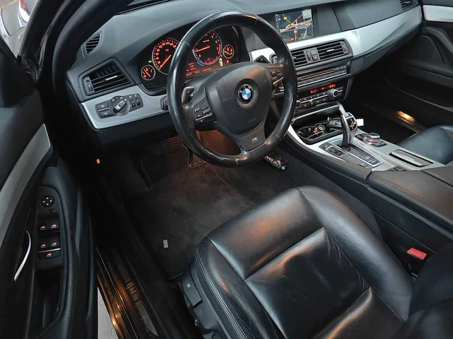 Bmw 528i executive sedan; 47-skr-2 - afbeelding 11 van  12