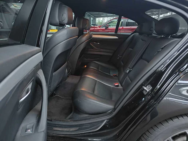 Bmw 528i executive sedan; 47-skr-2 - afbeelding 12 van  12