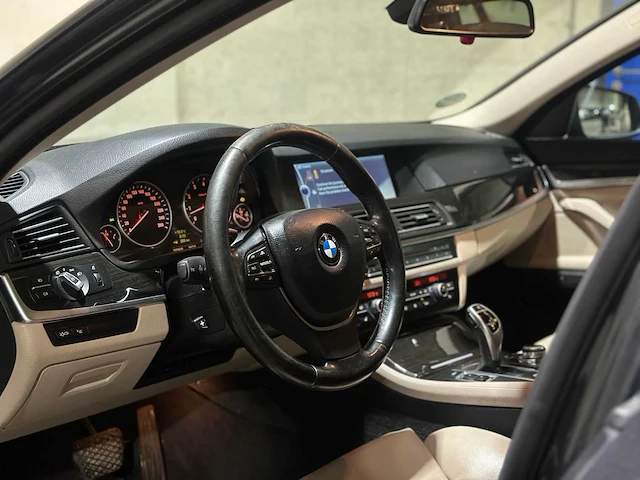 Bmw 528i touring high executive 258pk 2011 5-serie, 55-pfg-7 - afbeelding 11 van  46
