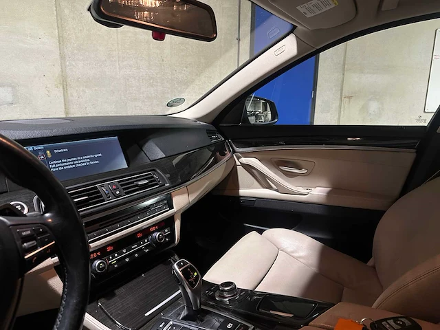 Bmw 528i touring high executive 258pk 2011 5-serie, 55-pfg-7 - afbeelding 14 van  46