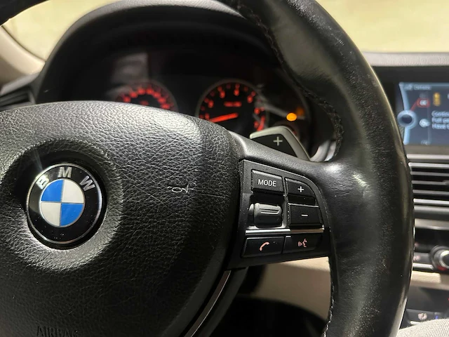 Bmw 528i touring high executive 258pk 2011 5-serie, 55-pfg-7 - afbeelding 17 van  46