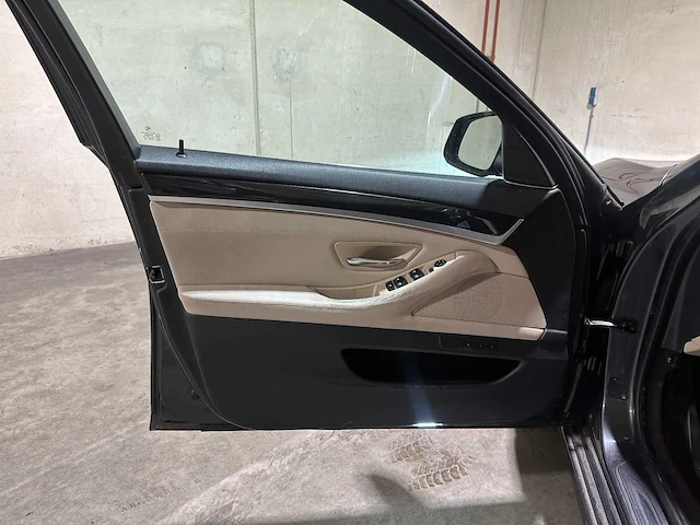Bmw 528i touring high executive 258pk 2011 5-serie, 55-pfg-7 - afbeelding 26 van  46