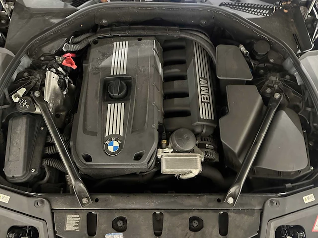 Bmw 528i touring high executive 258pk 2011 5-serie, 55-pfg-7 - afbeelding 40 van  46