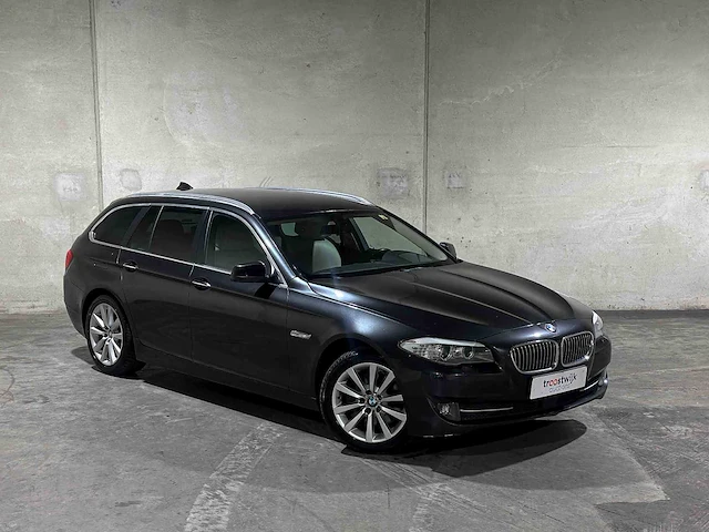 Bmw 528i touring high executive 258pk 2011 5-serie, 55-pfg-7 - afbeelding 45 van  46