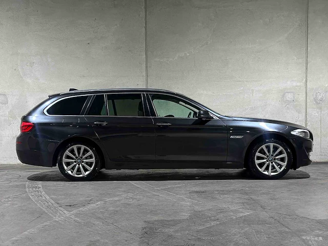 Bmw 528i touring high executive 258pk 2011 5-serie, 55-pfg-7 - afbeelding 46 van  46