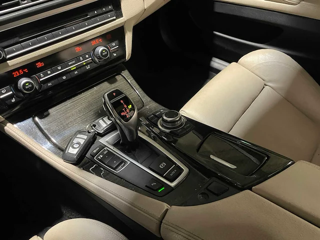 Bmw 530d touring upgrade edition 258pk 2013 5-serie, 60-zld-1 - afbeelding 19 van  42
