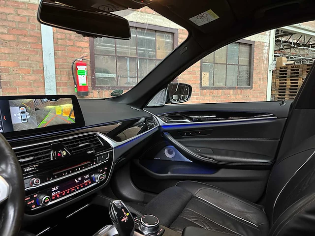 Bmw 530e iperformance executive m-sport 292pk 2017 5-serie plug-in hybride g30, hlf-92-k - afbeelding 15 van  54