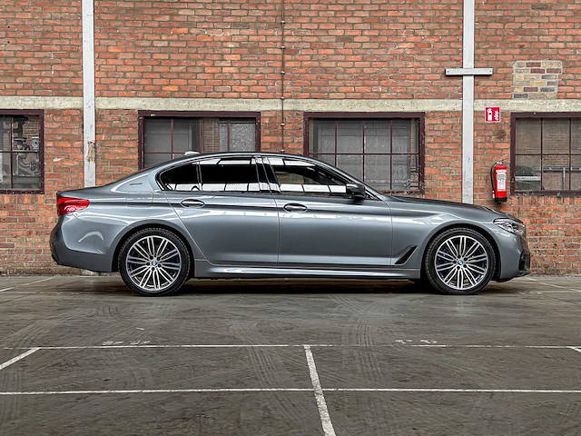 Bmw 530e iperformance executive m-sport 292pk 2017 5-serie plug-in hybride g30, hlf-92-k - afbeelding 3 van  56