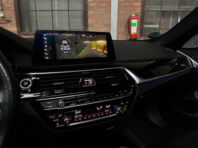 Bmw 530e iperformance executive m-sport 292pk 2017 5-serie plug-in hybride g30, hlf-92-k - afbeelding 26 van  56