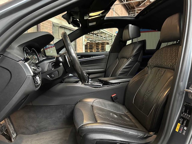 Bmw 530e iperformance executive m-sport 292pk 2017 5-serie plug-in hybride g30, hlf-92-k - afbeelding 36 van  56