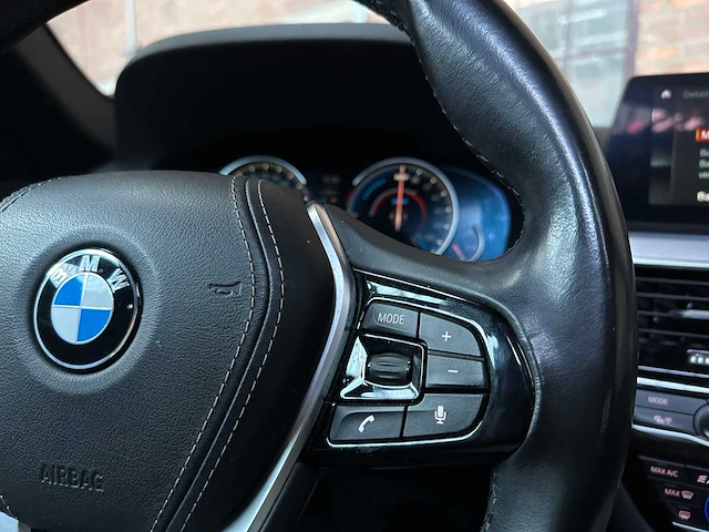 Bmw 530e iperformance high executive 184pk 2018 5-serie, sh-236-p - afbeelding 17 van  47