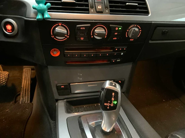 Bmw 530i executive 2008 benzine - afbeelding 20 van  46