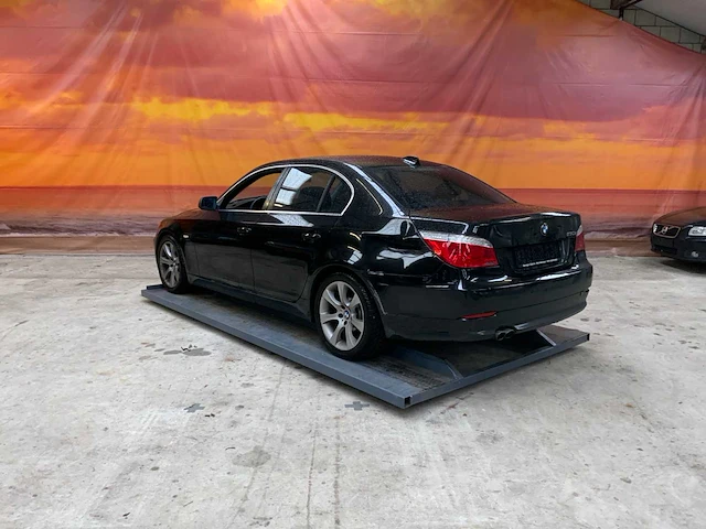 Bmw 530i executive 2008 benzine - afbeelding 34 van  46