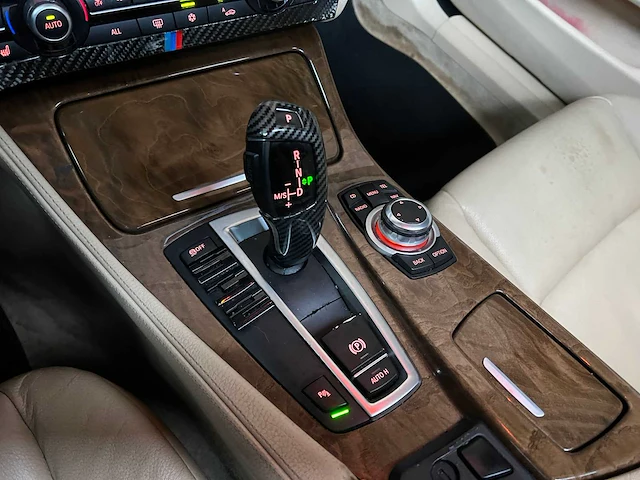 Bmw 535i alpina b5 305pk 2011 f10 5-serie - afbeelding 17 van  45