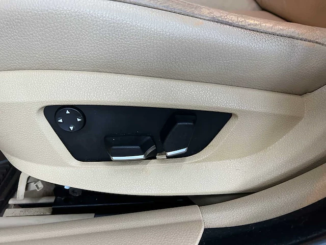 Bmw 535i alpina b5 305pk 2011 f10 5-serie - afbeelding 27 van  45