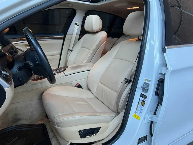 Bmw 535i alpina b5 305pk 2011 f10 5-serie - afbeelding 33 van  45