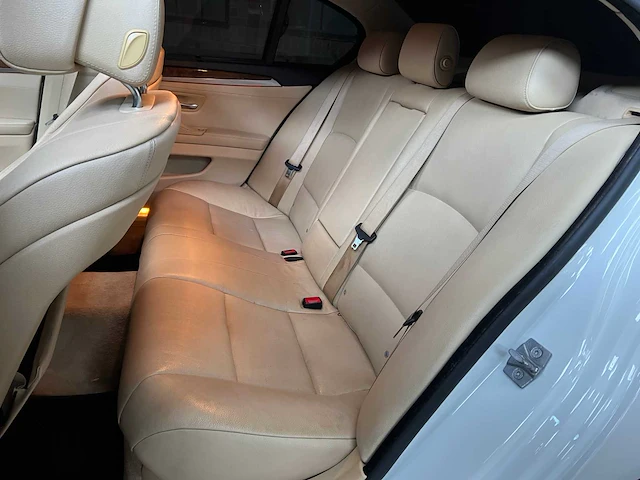 Bmw 535i alpina b5 305pk 2011 f10 5-serie - afbeelding 35 van  45