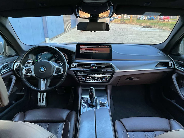 Bmw 545e xdrive (g30 lci) m sport personenauto - afbeelding 7 van  86