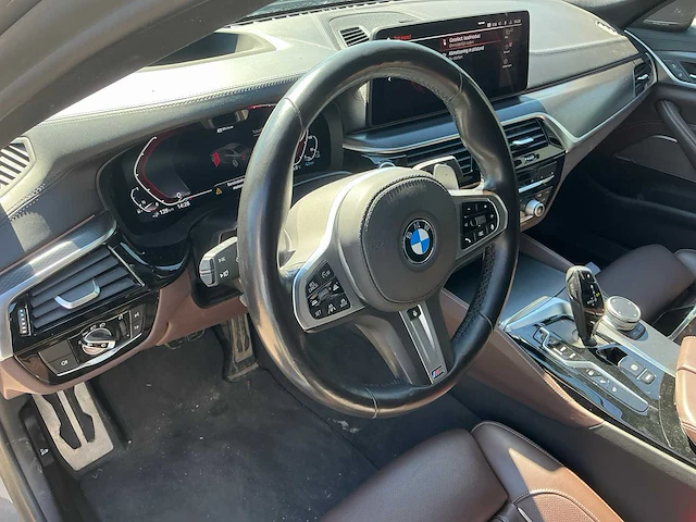 Bmw 545e xdrive m sport personenauto - afbeelding 5 van  86