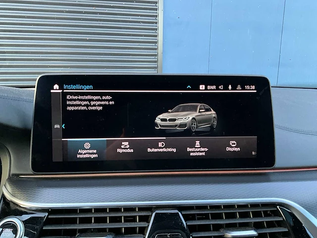 Bmw 545e xdrive m sport personenauto - afbeelding 14 van  86