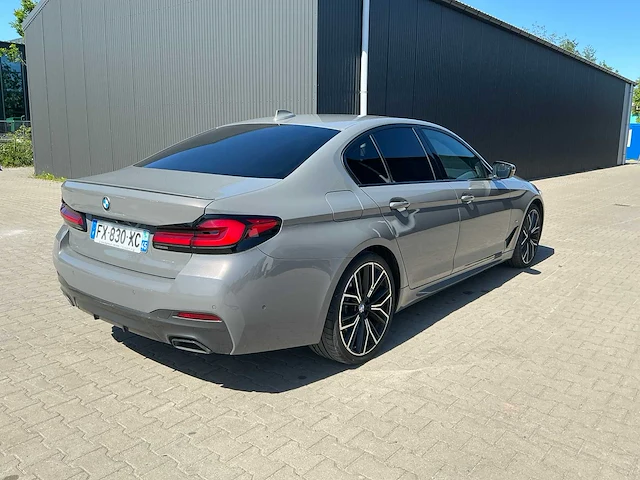 Bmw 545e xdrive m sport personenauto - afbeelding 23 van  86