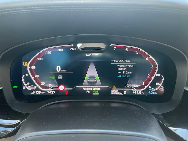 Bmw 545e xdrive m sport personenauto - afbeelding 49 van  86
