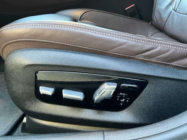 Bmw 545e xdrive m sport personenauto - afbeelding 51 van  86