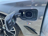Bmw 545e xdrive m sport personenauto - afbeelding 77 van  86