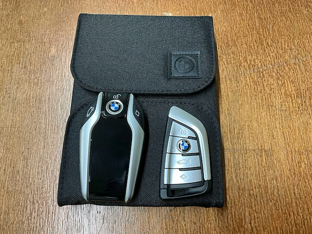Bmw 545e xdrive m sport personenauto - afbeelding 85 van  86
