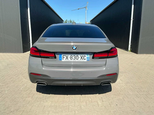Bmw 545e xdrive m sport personenauto - afbeelding 78 van  86