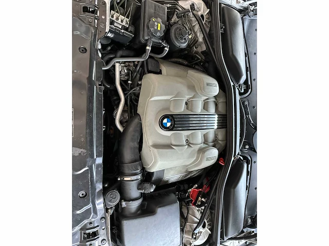 Bmw 545i 4.4 v8 333pk 2003 5-serie, g-647-vp - afbeelding 36 van  45