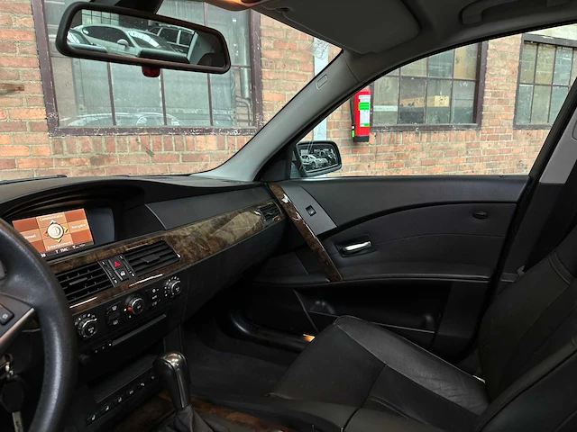 Bmw 545i 4.4 v8 333pk 2003 5-serie, g-647-vp - afbeelding 15 van  45