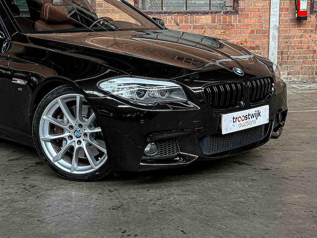 Bmw 550i 4.4 v8 high executive m-sport f11 408pk 2011 5-serie touring, hp-259-j - afbeelding 11 van  59