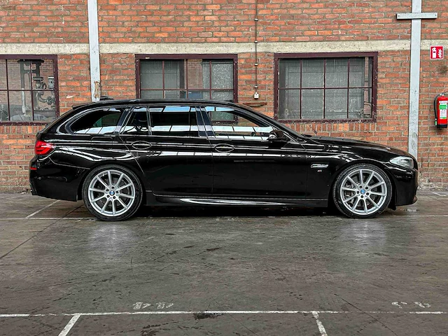 Bmw 550i 4.4 v8 high executive m-sport f11 408pk 2011 5-serie touring, hp-259-j - afbeelding 12 van  59