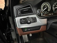 Bmw 550i 4.4 v8 high executive m-sport f11 408pk 2011 5-serie touring, hp-259-j - afbeelding 24 van  59