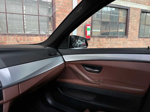 Bmw 550i 4.4 v8 high executive m-sport f11 408pk 2011 5-serie touring, hp-259-j - afbeelding 34 van  59