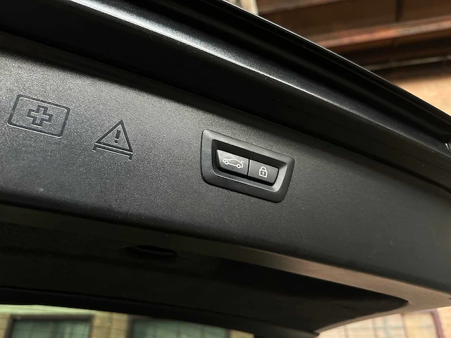 Bmw 550i 4.4 v8 high executive m-sport f11 408pk 2011 5-serie touring, hp-259-j - afbeelding 44 van  59