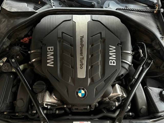 Bmw 550i 4.4 v8 high executive m-sport f11 408pk 2011 5-serie touring, hp-259-j - afbeelding 55 van  59