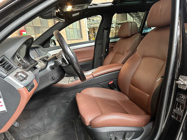 Bmw 550i 4.4 v8 high executive m-sport f11 408pk 2011 5-serie touring, hp-259-j - afbeelding 33 van  59