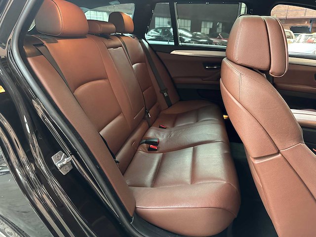 Bmw 550i 4.4 v8 high executive m-sport f11 408pk 2011 5-serie touring, hp-259-j - afbeelding 41 van  59