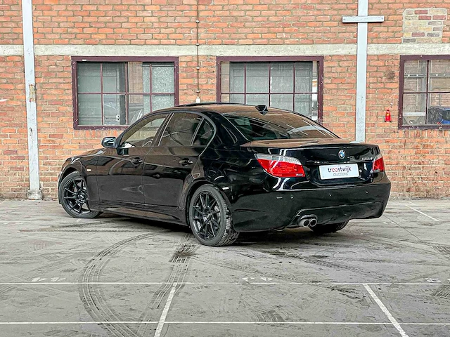 Bmw 550i 4.8 v8 e60 386pk 2007 5-serie youngtimer - afbeelding 11 van  44