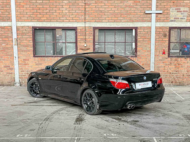 Bmw 550i 4.8 v8 e60 386pk 2007 5-serie youngtimer - afbeelding 13 van  44