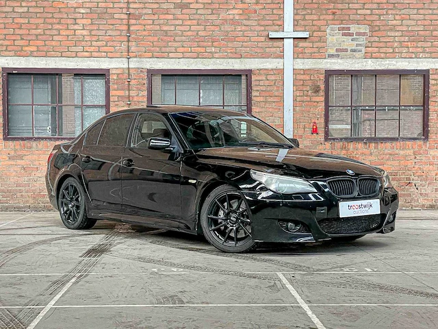 Bmw 550i 4.8 v8 e60 386pk 2007 5-serie youngtimer - afbeelding 42 van  44