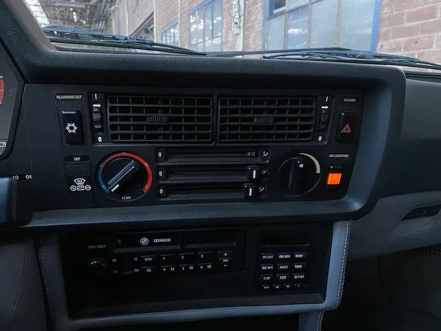 Bmw 635 csi 211pk 1989 youngtimer 6-serie - afbeelding 25 van  48