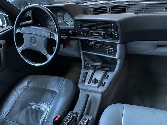 Bmw 635 csi 211pk 1989 youngtimer 6-serie - afbeelding 30 van  48