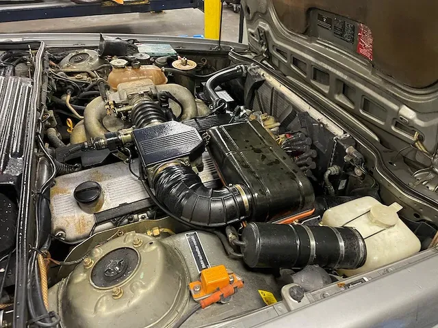 Bmw 635 csi 211pk 1989 youngtimer 6-serie - afbeelding 42 van  48