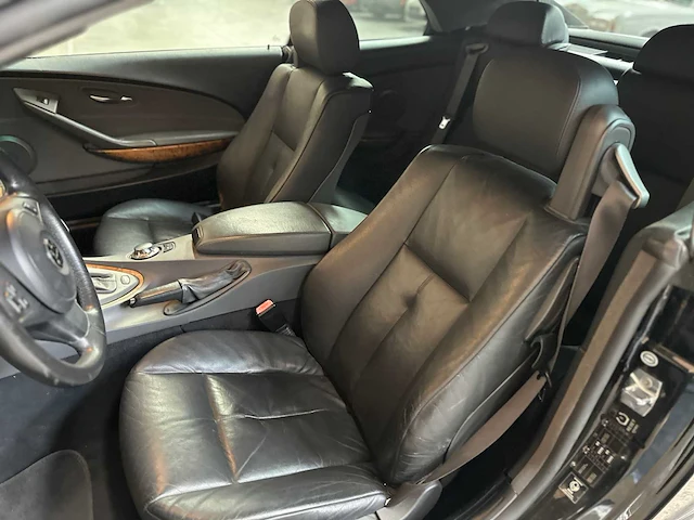 Bmw 645ci cabrio e64 4.4 v8 333pk 2005 6-serie youngtimer - afbeelding 27 van  43
