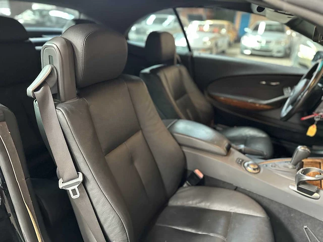 Bmw 645ci cabrio e64 4.4 v8 333pk 2005 6-serie youngtimer - afbeelding 35 van  43