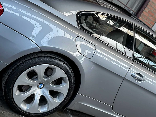 Bmw 645ci coupe 6-serie 333pk 2005, t-249-vt - afbeelding 4 van  54